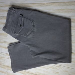 Lee Platinum Comfort Fit Waistband Gray Jeans Size 14 Short